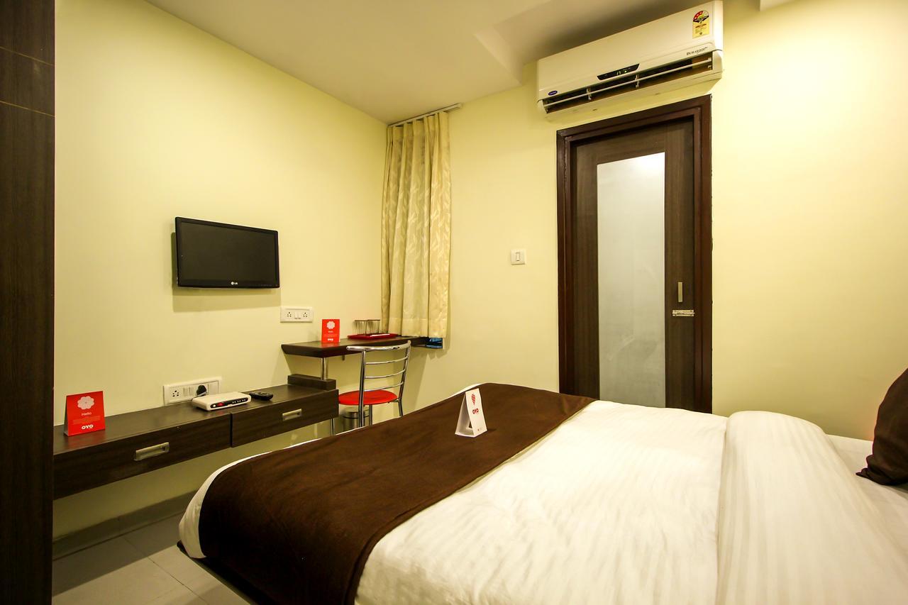 New Rajdhani Hotel Vadodara Dış mekan fotoğraf